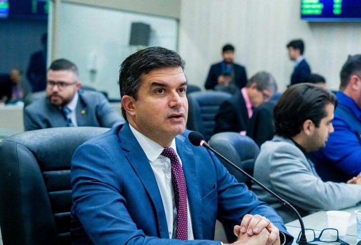 Rui Palmeira comprova investimento constitucional em educação, rebate parecer e denuncia perseguição política