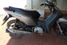 Militares do 3º BPM recuperam veículo roubado no bairro Canafístula, em Arapiraca