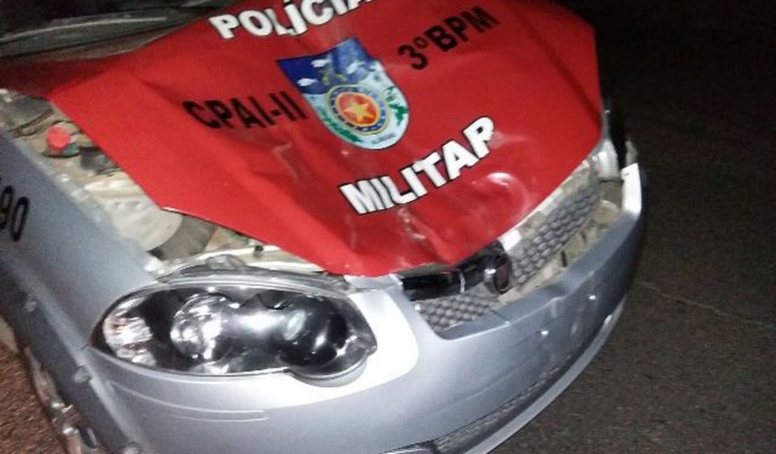Jumento na pista causa acidente com viatura da PM em Girau do Ponciano, Alagoas
