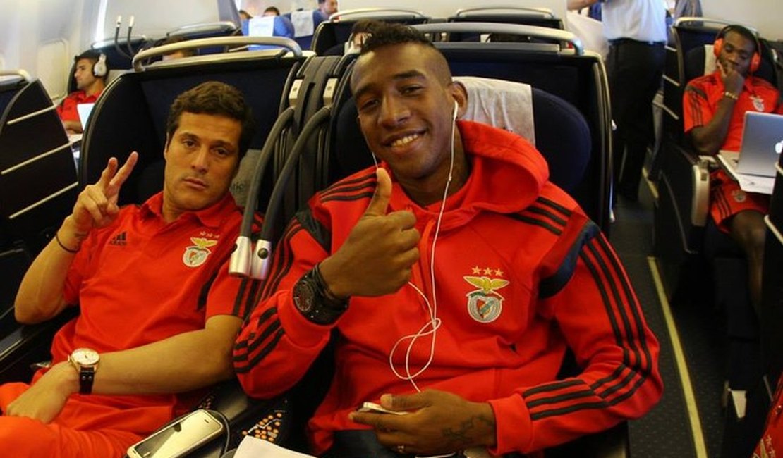 Em alta no Benfica, Talisca mantém cautela sobre Seleção principal