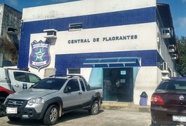Idoso agarra mulher e tenta estuprá-la, mas é contido por populares