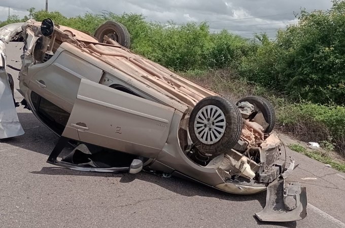 Capotamento é registrado na AL-220 entre Delmiro Gouveia e Olho d’Água do Casado