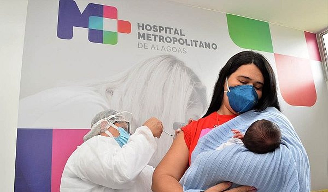 Sesau inicia vacinação de gestantes, puérperas e transplantados com a vacina Pfizer