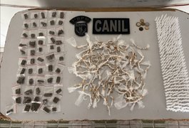 Canil da PM apreende grande quantidade de drogas em área conhecida pelo tráfico no bairro Manoel Teles