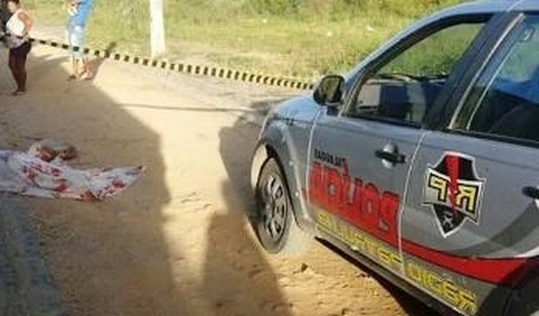 Homem é executado a tiros na porta de casa no povoado Cajarana, em Arapiraca