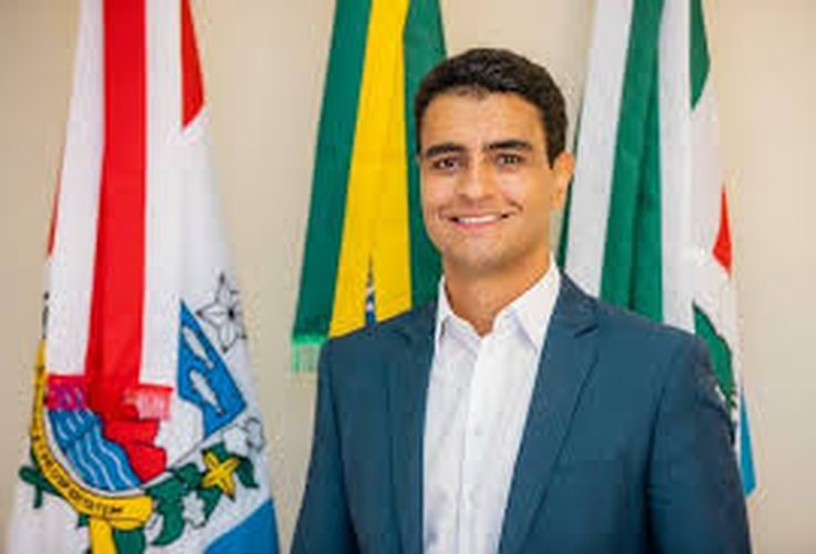 JHC exonera aliados de Collor e Davi Maia da Prefeitura de Maceió