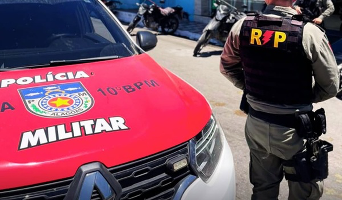 PM registra três ocorrências durante patrulhamento em Palmeira dos Índios; casos envolvem porte de arma branca, droga e menor conduzindo moto