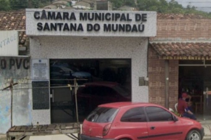 Ministério Público investiga disparidade entre de cargos comissionados e efetivos na Câmara de Santana do Mundaú