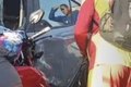 Motociclista fica preso a carro após grave acidente em Penedo