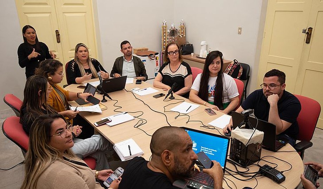 Secult debate implantação da Lei Paulo Gustavo com setor cultural de Alagoas