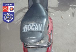 Ciclomotor roubado é recuperado pela polícia na Canafístula, em Arapiraca