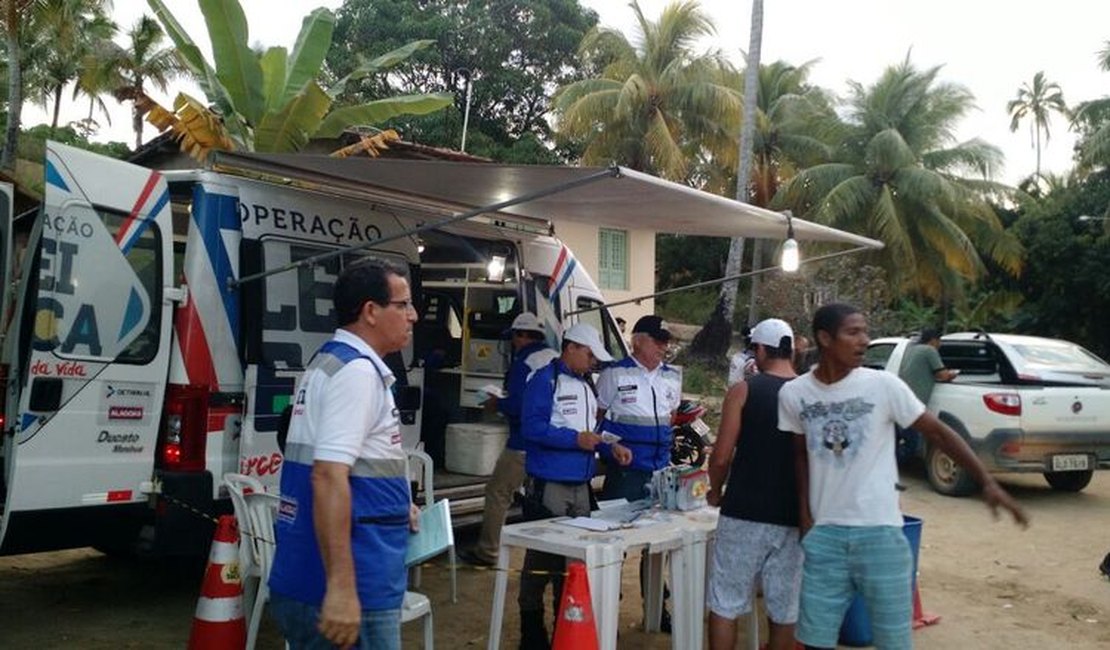 Lei Seca flagra motoristas sob efeito de álcool no Litoral de Alagoas