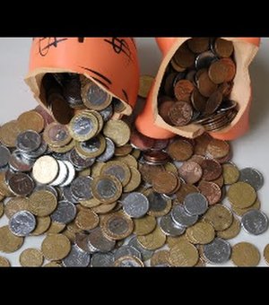 Homem invade casa de vizinho para furtar cofres com moedas, em Arapiraca