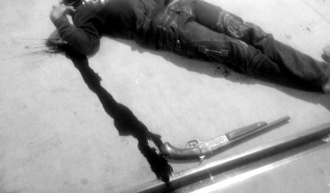 Suspeito de assalto a posto de combustíveis morre baleado em AL