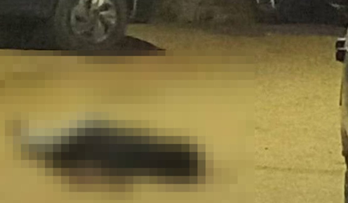 Homem morre em via pública após ser atingido na cabeça com três tiros em Maceió