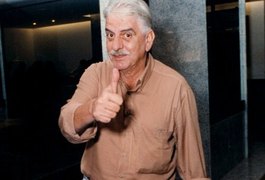 Ator e diretor Hugo Carvana morre aos 77 anos