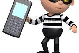 Passageiro pede celular de taxista emprestado e foge