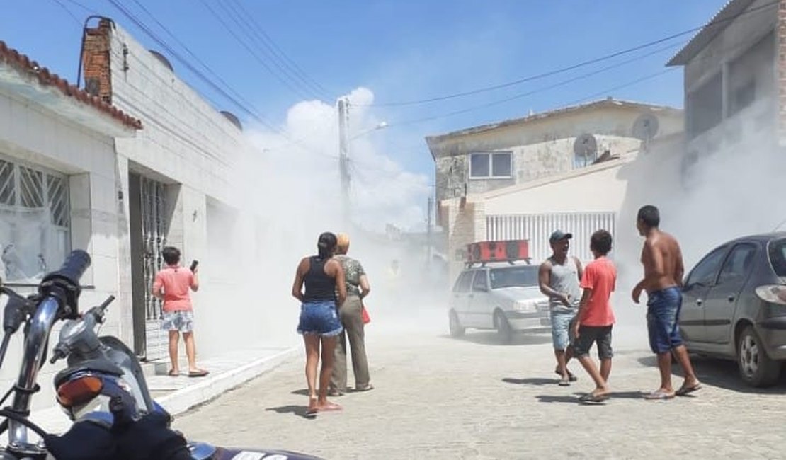 Manifestantes invadem sede da Casal em São Brás por causa da falta de água