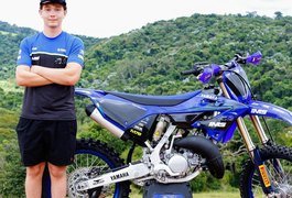 Arapiraquense de 14 anos supera atletas de vários países e disputará o Brasileiro de Motocross