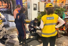 Programa Ronda no Bairro socorre jovem desacordada na orla de Pajuçara, em Maceió