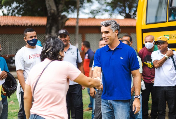 Comissão da Câmara aprova projeto de Rafael Brito que institui piso salarial nacional para motoristas do transporte escolar