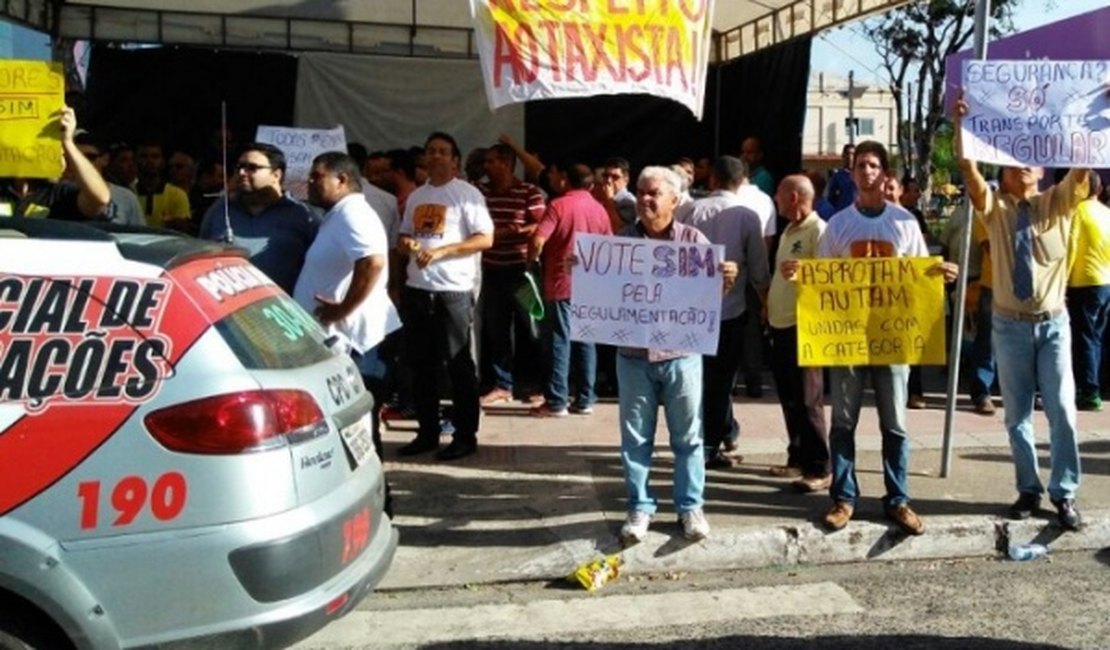Câmara de Maceió aprova regulamentação do Uber