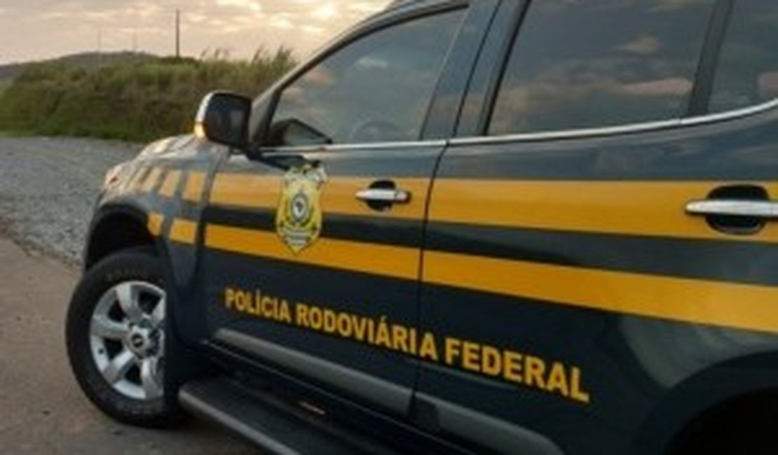 Motociclista é preso após disputar corrida em via pública no interior de Alagoas