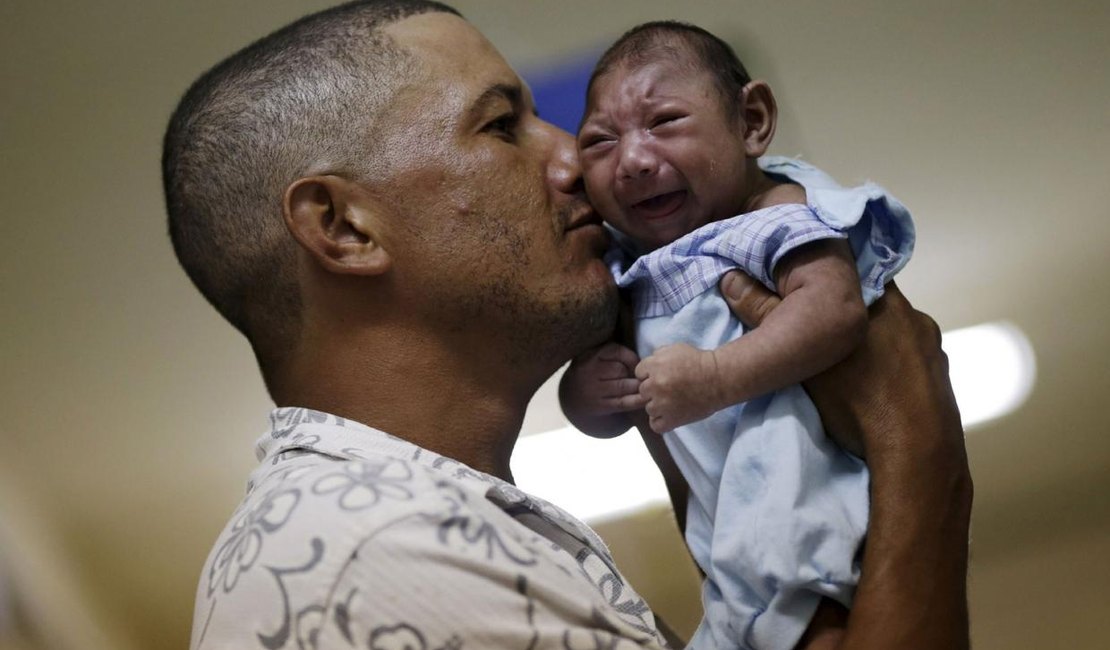 Pesquisa sobre vírus Zika em Pernambuco está parada por falta de dinheiro