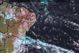 Previsão do tempo mostra chuvas passageiras no final de semana em Alagoas