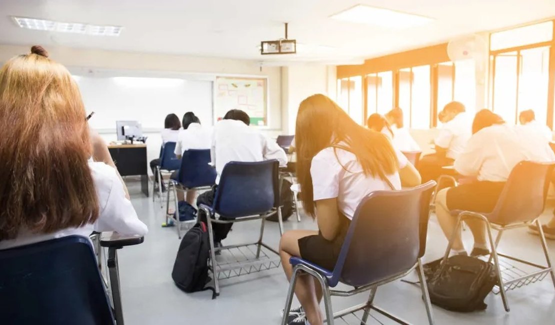 Estudantes da rede pública concluem o ensino médio sem dominar regra de três e gráfico de pizza