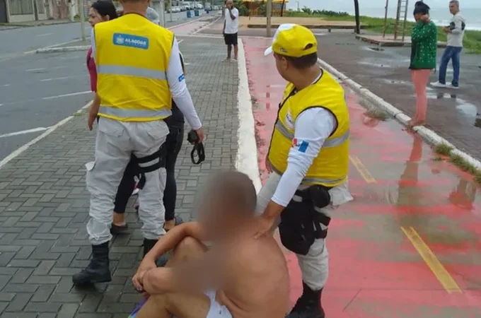Dois homens são detidos após se agredirem em praia de Maceió