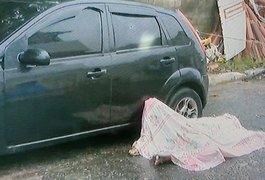 Homem com passagens pela polícia é assassinado enquanto saía de casa para levar neta para hemodíalise em Maceió