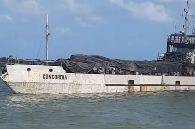 Navio Concórdia naufraga e deixa desaparecidos ﻿próximo à Ilha de Itamaracá, em Pernambuco