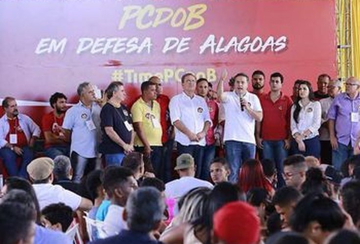 PCdoB apoia Renan para governo e lança 10 candidatos proporcionais