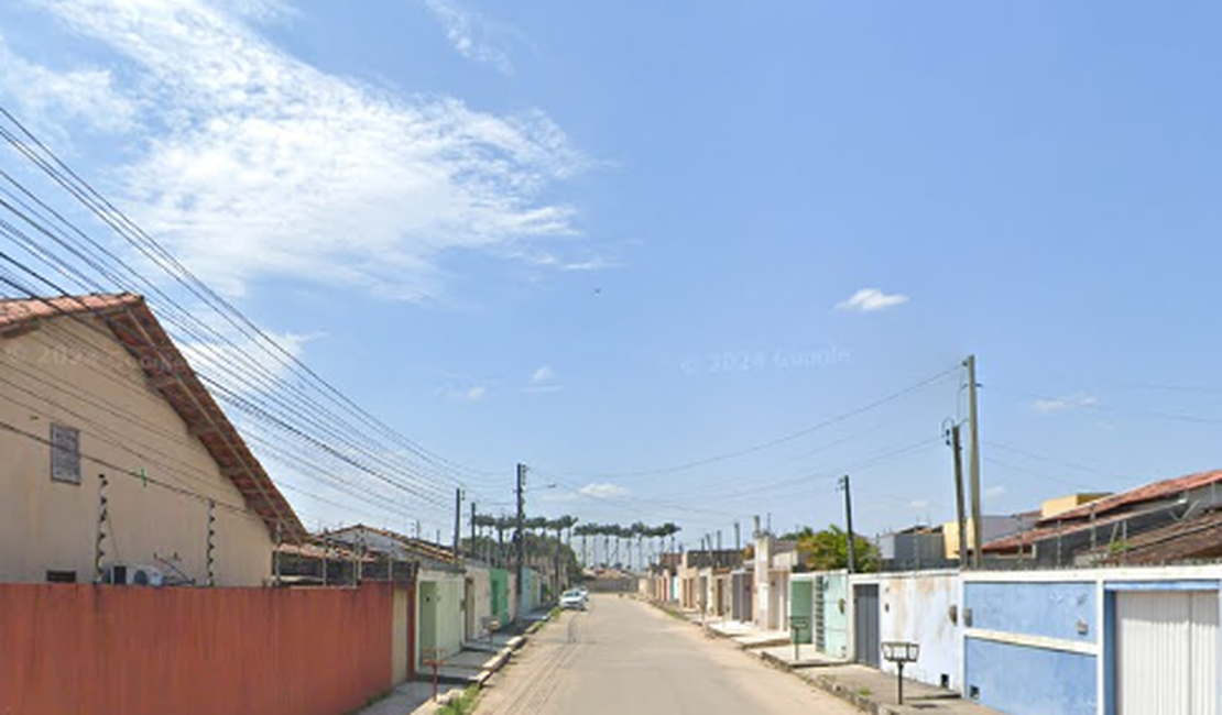 Queda de moto deixa condutor com diversos ferimentos no bairro Verdes Campos