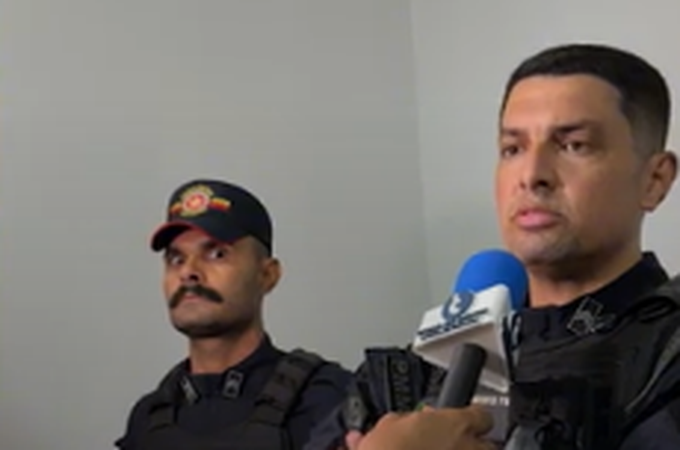 VÍDEO: PM apreende drogas e 'ovos de Páscoa' do Comando Vermelho com homem venezuelano