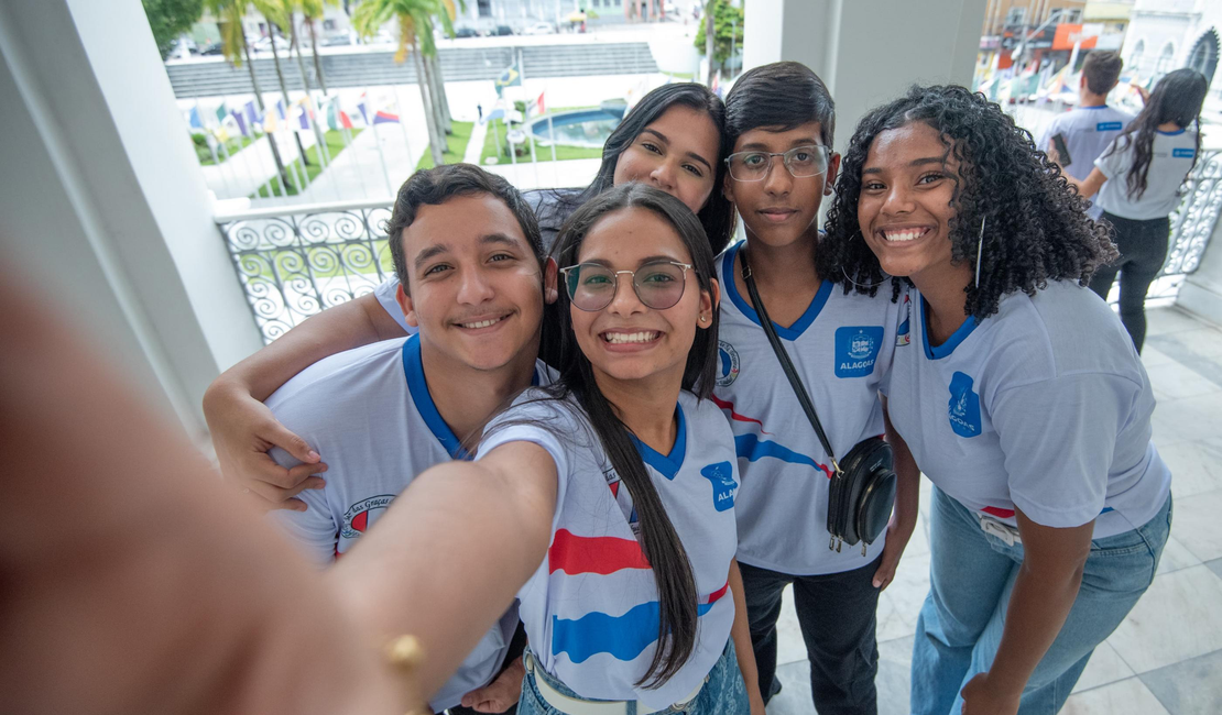 Rede estadual volta às aulas nesta segunda-feira com 175 mil estudantes matriculados