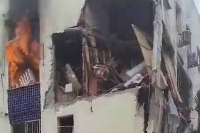Incêndio de grandes proporções atinge prédio residencial em Salvador