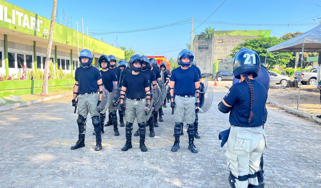 PM treina policiais para atuarem no policiamento com motocicletas