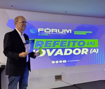Prefeito de Penedo, Ronaldo Lopes recebe prêmio Prefeito Inovador