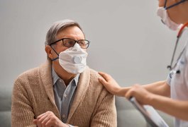 Especialista alerta para complicações da pneumonia em idosos