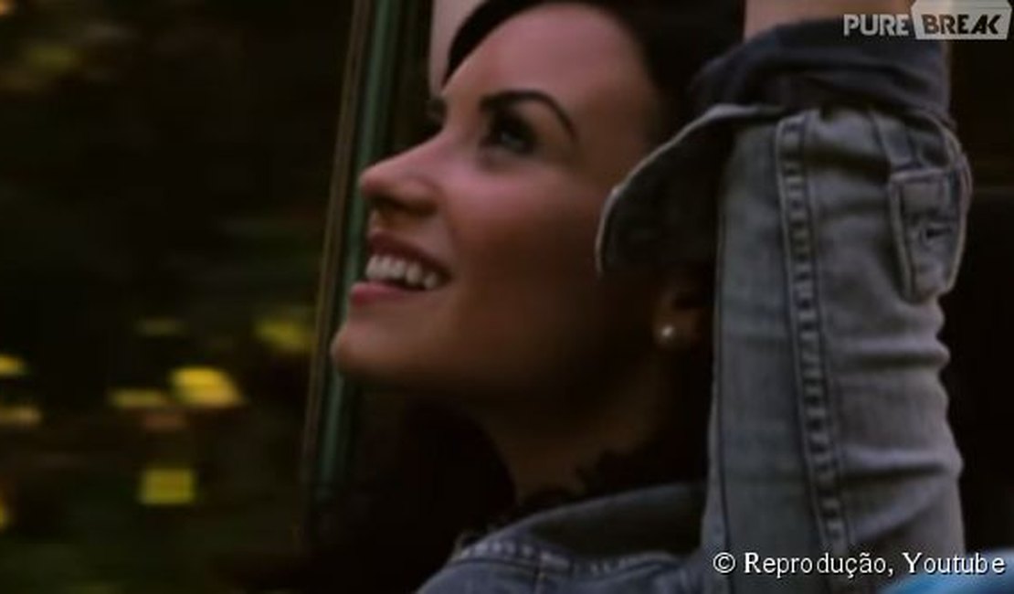 Demi Lovato festeja seu 22º aniversário na Disneyland