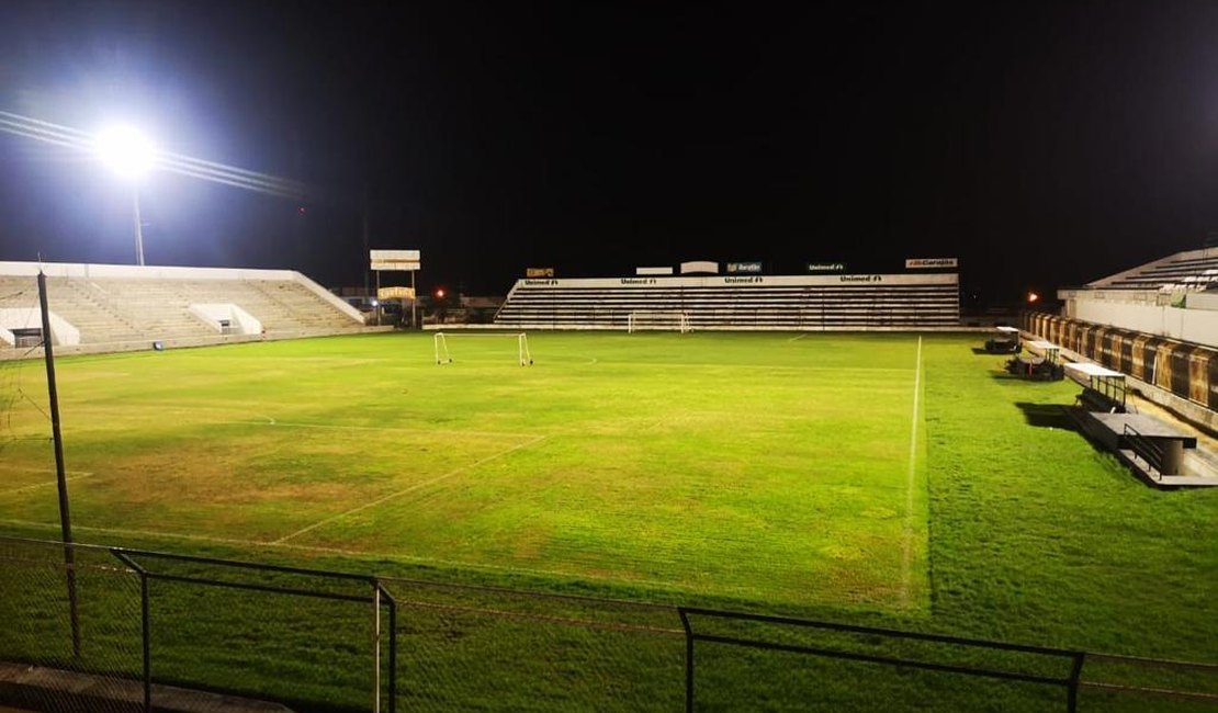 Após levantamento, Prefeitura de Arapiraca realiza melhorias no Estádio Municipal