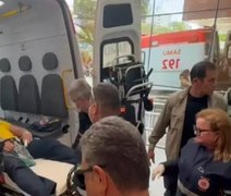 Após ser socorrido pelo Samu, Bolsonaro tem quadro estável e passa por exames complementares, diz boletim médico