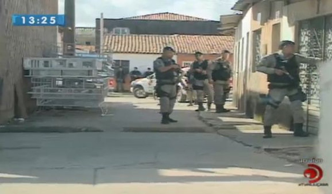 Troca de tiros entre gangues rivais deixa um ferido no Virgem dos Pobres