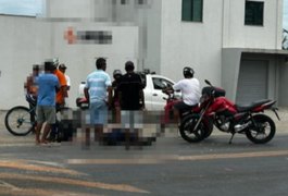 Colisão traseira em caminhonete deixa motociclista ferido em Marechal Deodoro