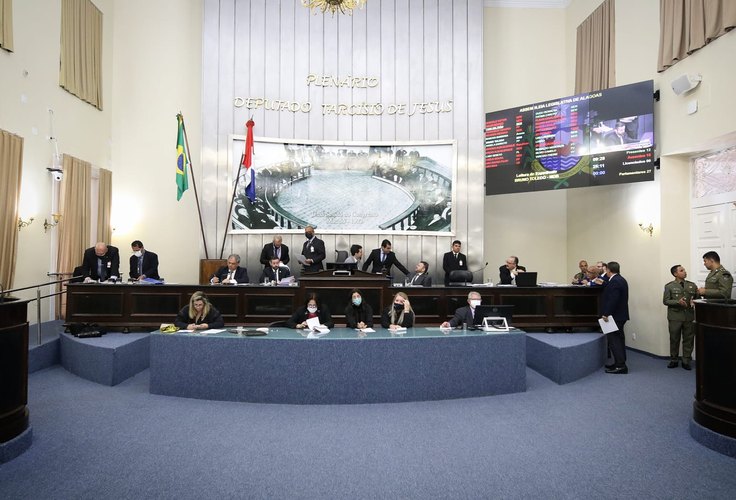 Deputados alagoanos assinam projeto de lei que dispõe sobre o uso terapêutico do canabidiol