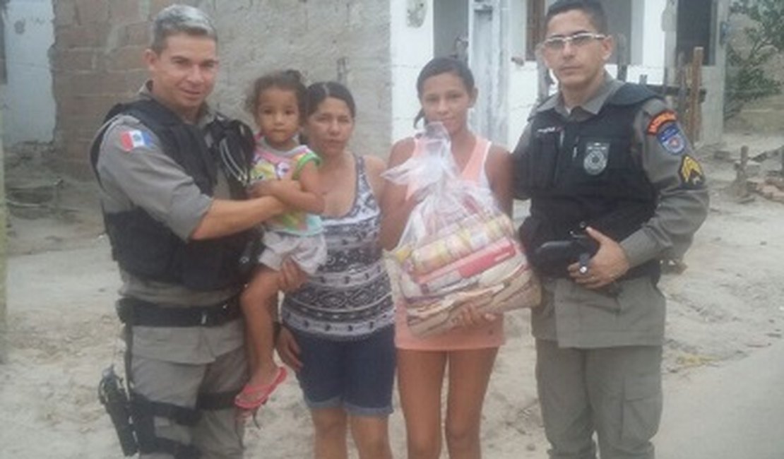 Militares de Campo Alegre realizam ação solidária em comunidades carentes