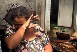 Família que teve casa destruída em incêndio pede ajuda para reconstruir imóvel, em Arapiraca