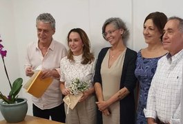 Chico Buarque e Carol Proner se casam no Rio de Janeiro